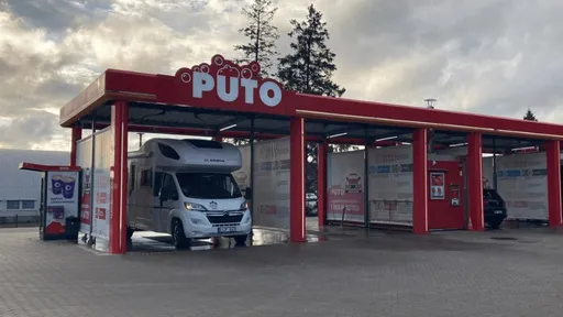Camper at PUTO self-service car wash.