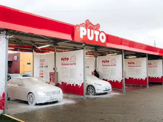 PUTO automazgātavā tiek mazgāti auto